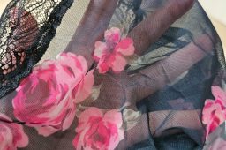 لباس خواب زنانه طرح گل سرخ