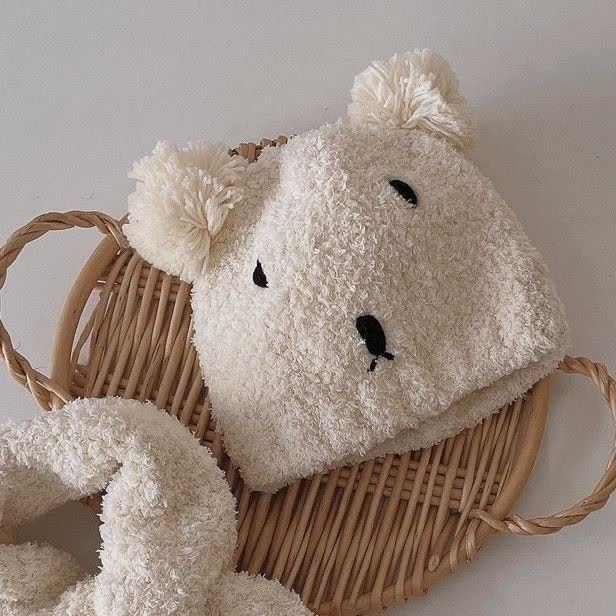 ست شال و کلاه بچگانه ست شال و کلاه بچگانه